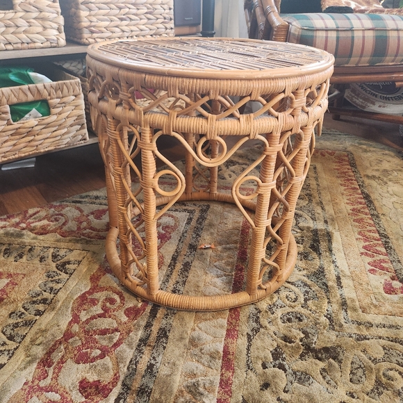 Vintage Bamboo Rattan Round End Table 1970s 70s Boho Bohemian Home Decor - Picture 3 of 7